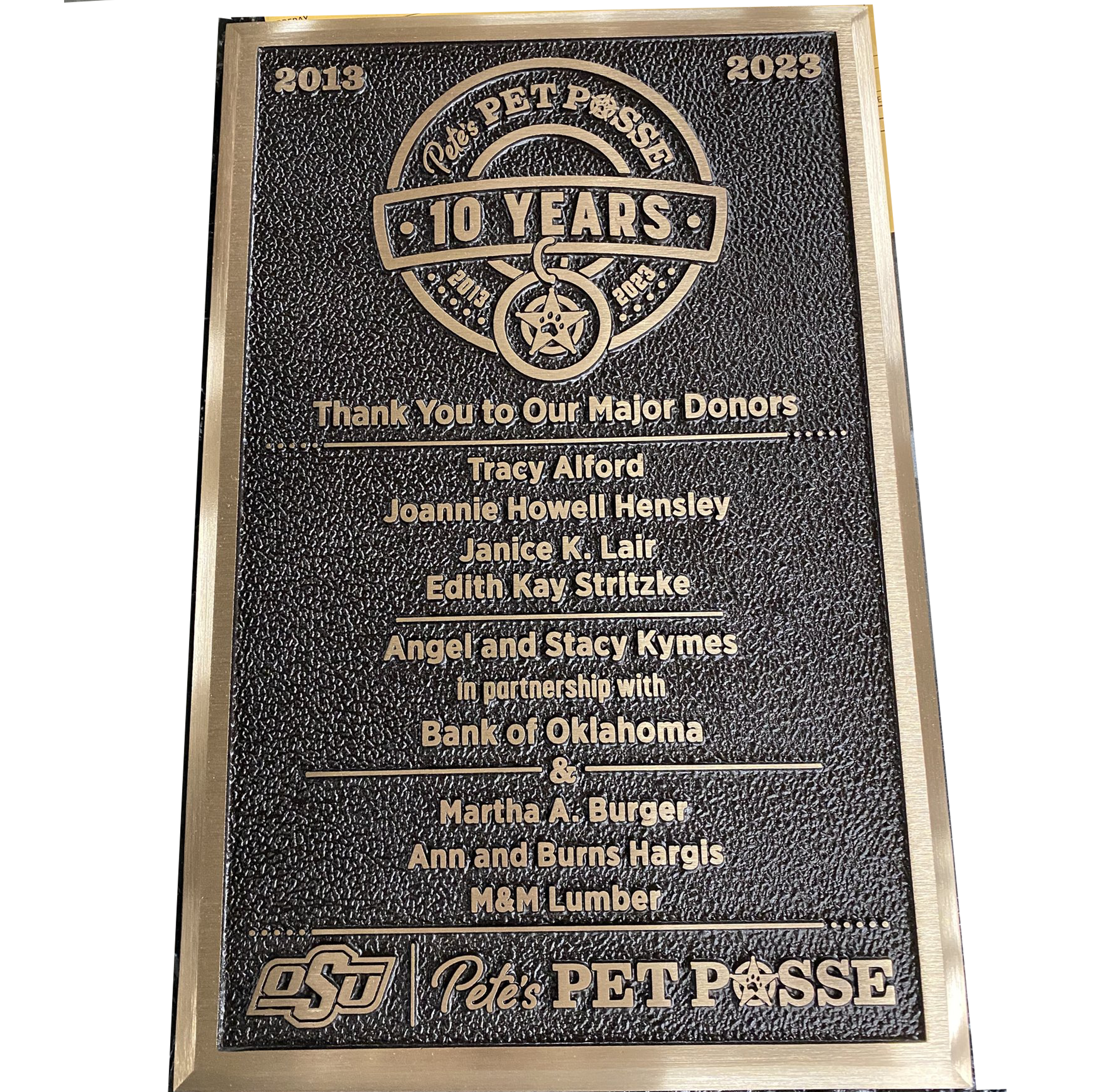 r-cast-bronze-college-plaque-lg Cast bronze college plaque with custom design