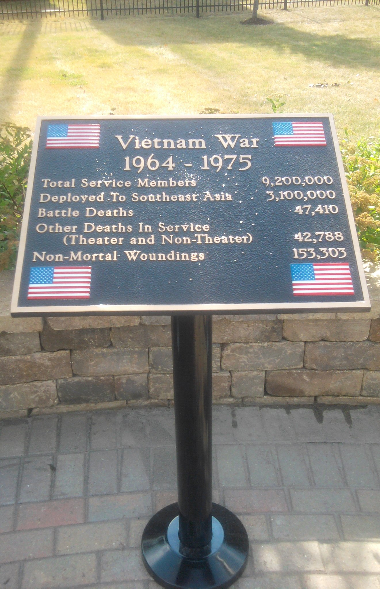 r-military-plaque-post-3 cast bronze military plaque vietnam war painted american